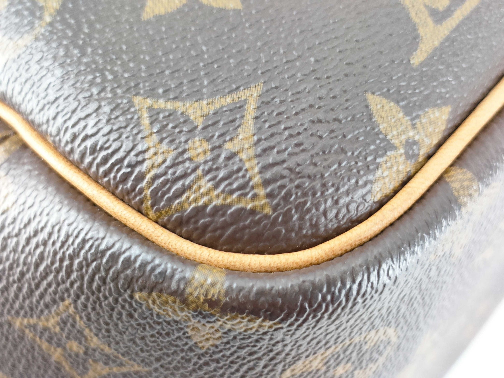 LOUIS VUITTON [Serial Number] RFID Unverifiable Monogram LOUIS VUITTON Handbag M47270 Deauville Monogram Handbag