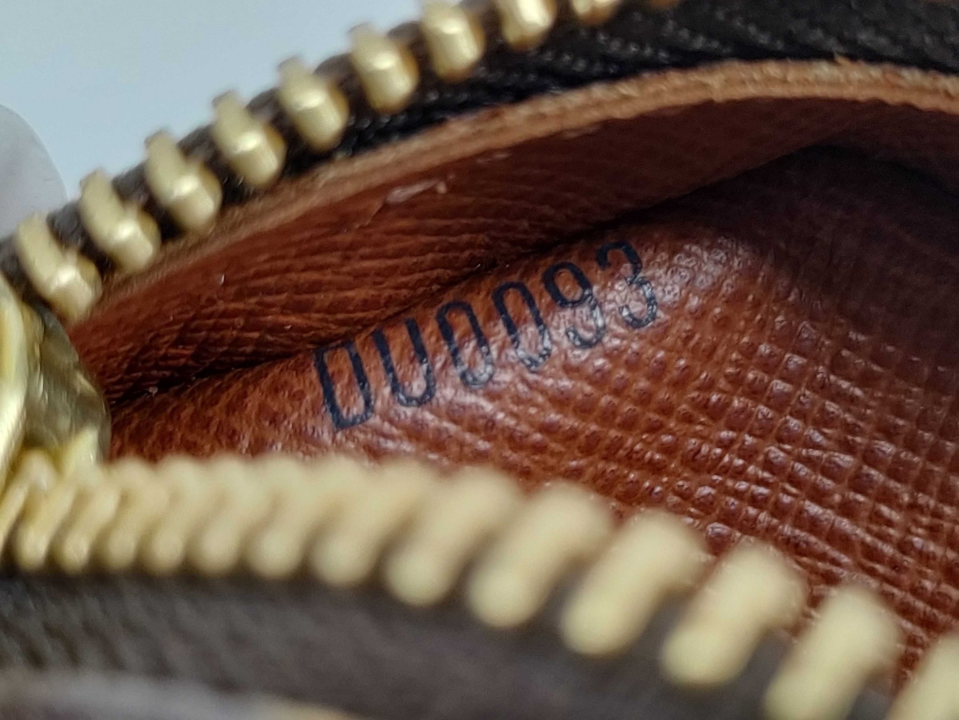 LOUIS VUITTON [Serial Number] RFID Unverifiable Monogram LOUIS VUITTON M51828 Monogram Marly Bandouliere Shoulder Bag 