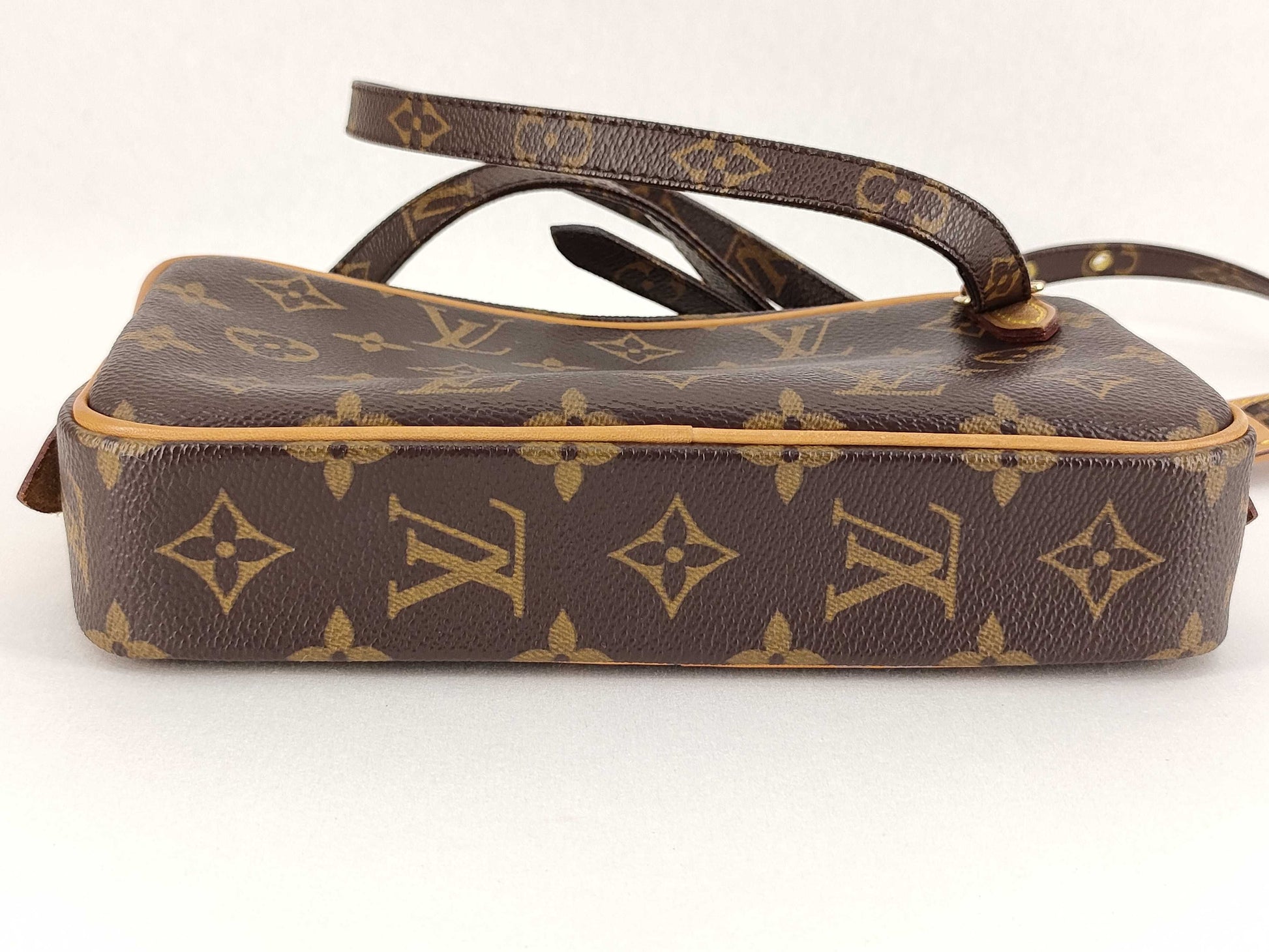 LOUIS VUITTON [Serial Number] RFID Unverifiable Monogram LOUIS VUITTON M51828 Monogram Marly Bandouliere Shoulder Bag 