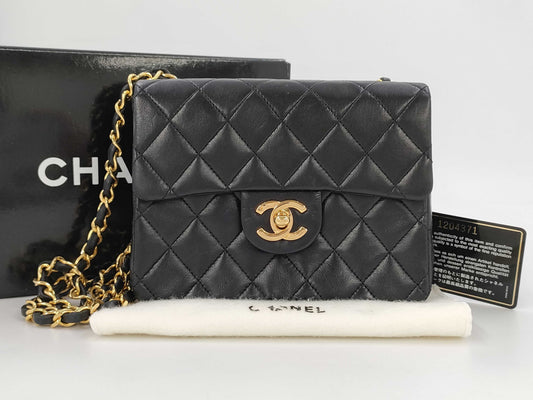 CHANEL CHANEL Lambskin Mini Matelasse 17 S Flap S Chain GD Hardware Black Shoulder Bag