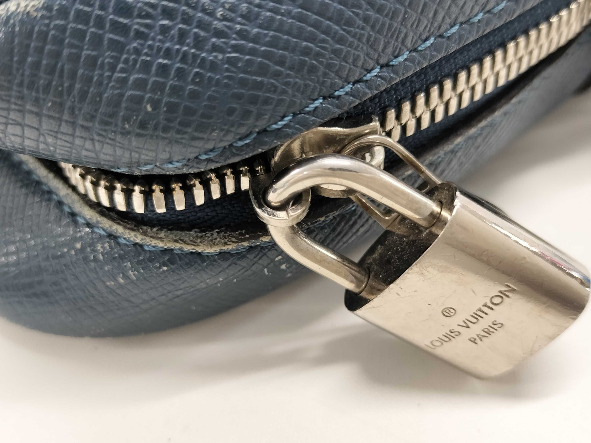 LOUIS VUITTON Louis Vuitton Business Bag Taiga Igor Business Bag