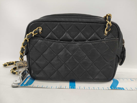 CHANEL Vintage Matelasse Chain Shoulder Bag