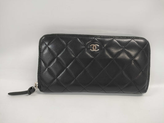 CHANEL Matelasse Round Zip Coco Long Wallet Lambskin Wallet