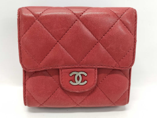 CHANEL Red Leather Quilted Bifold Wallet