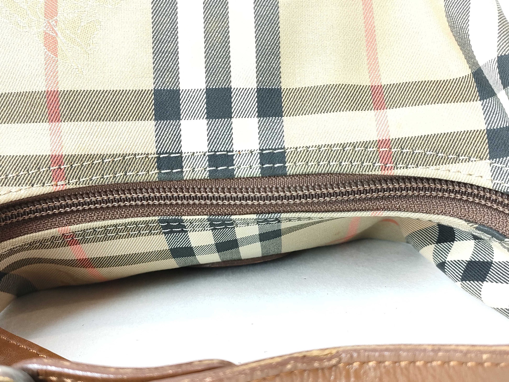 BURBERRY Handbag Handbag