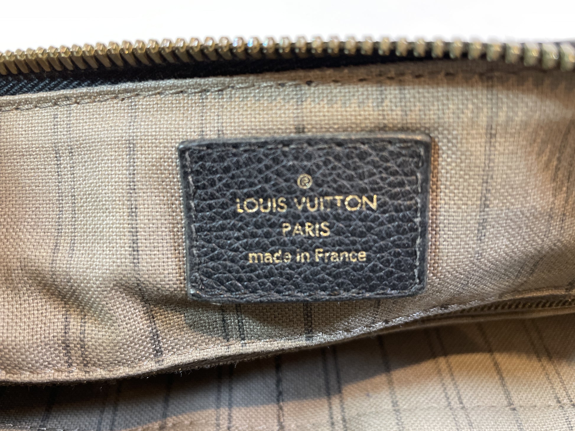 LOUIS VUITTON LOUISVUITTON Empreinte Bastille Shoulder Bag