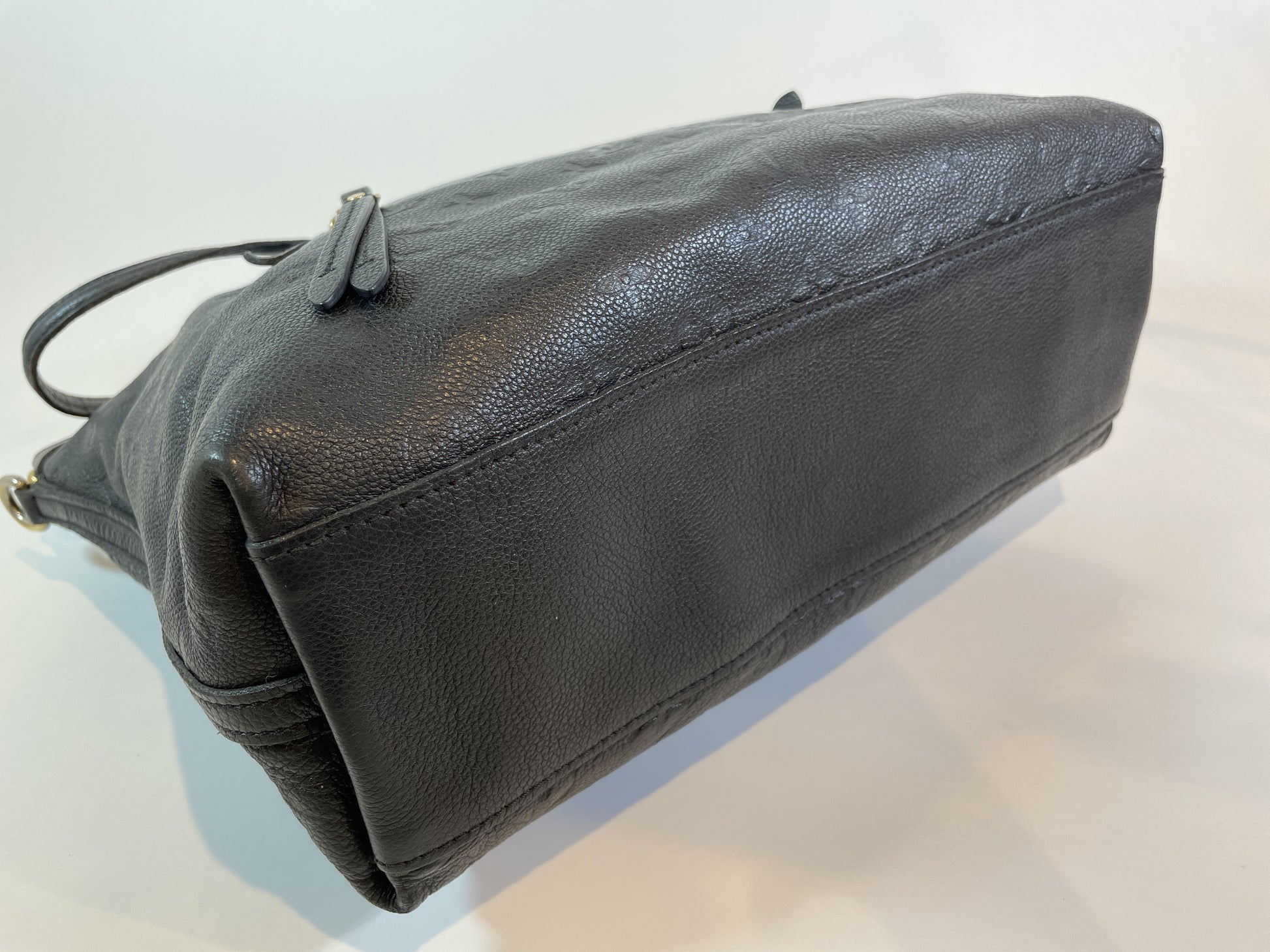 LOUIS VUITTON LOUISVUITTON Empreinte Bastille Shoulder Bag