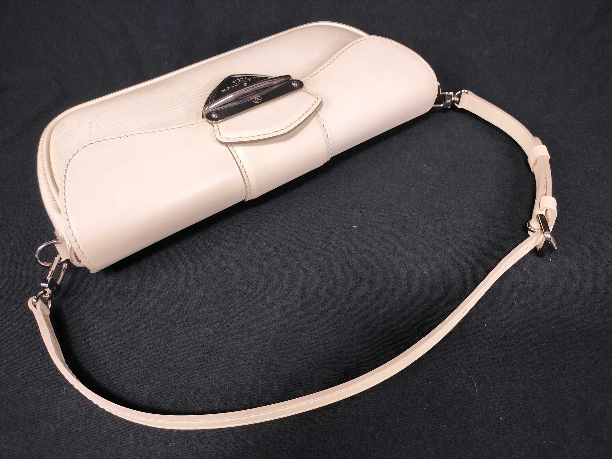 LOUIS VUITTON RFID Unavailable TH2057 Epi Leather LV Montaigne Pochette M5929J TH2057 White Shoulder Bag
