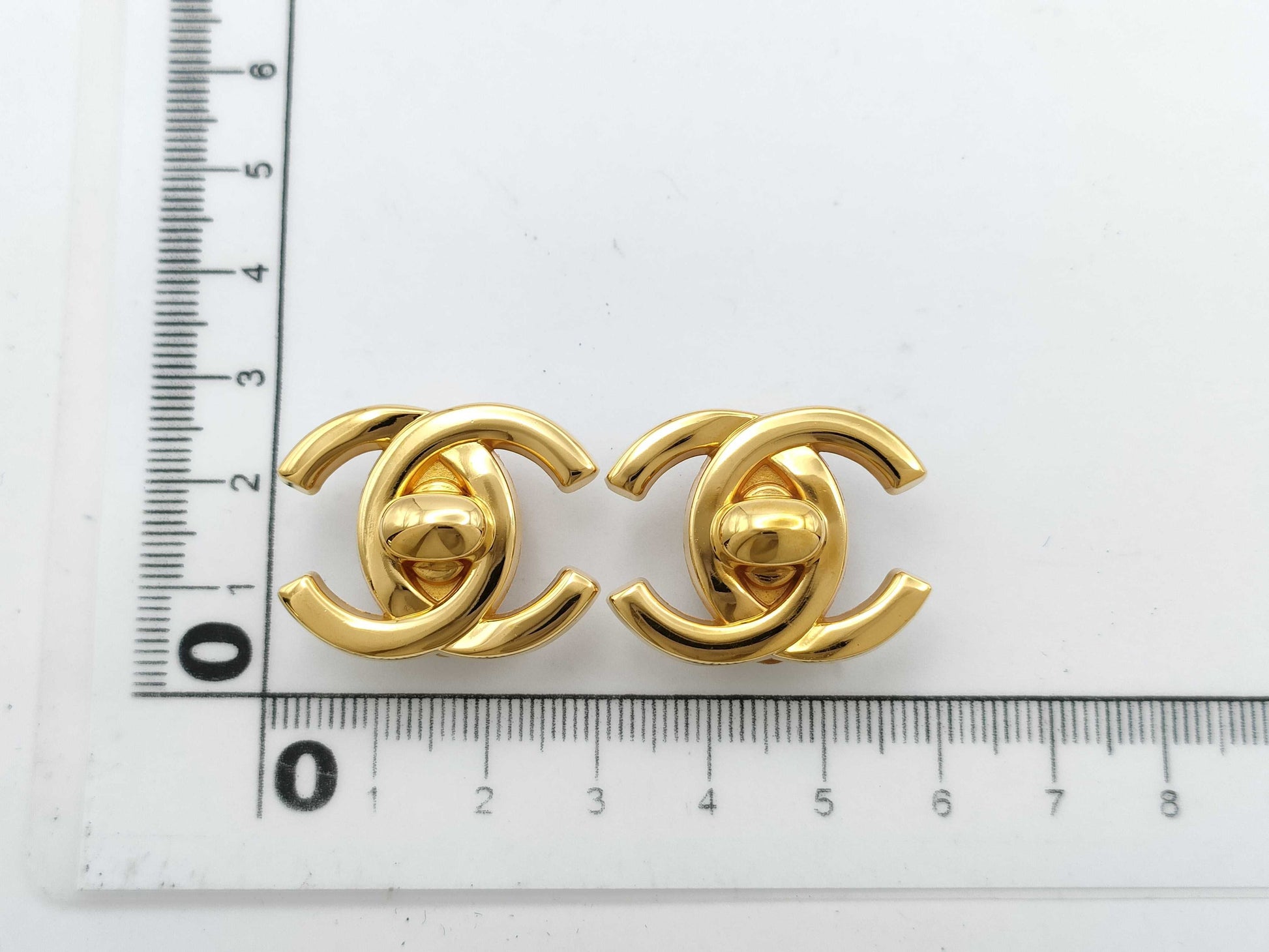 CHANEL Coco Mark Turn Lock 96A Earrings