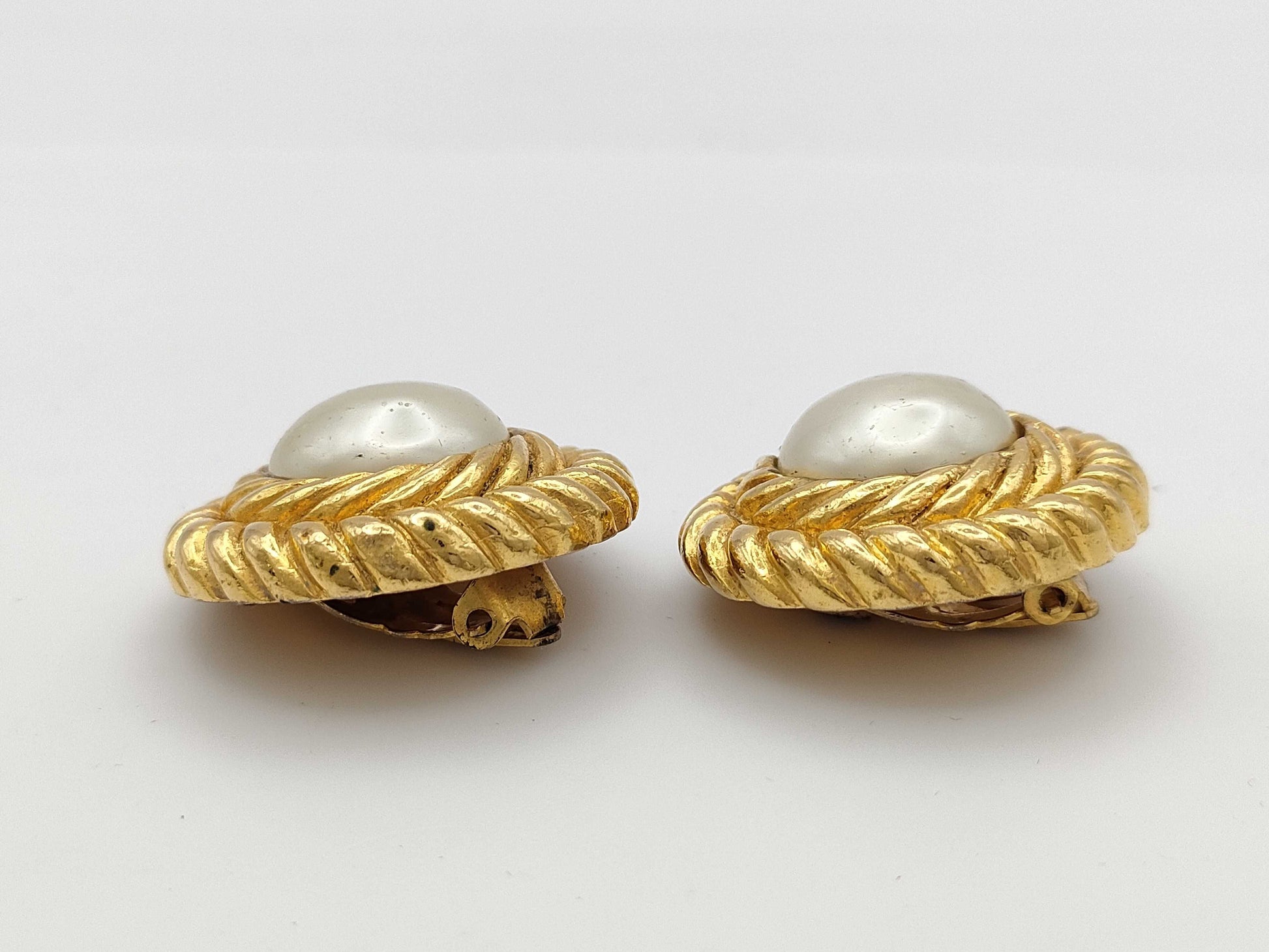 CHANEL pearl earrings