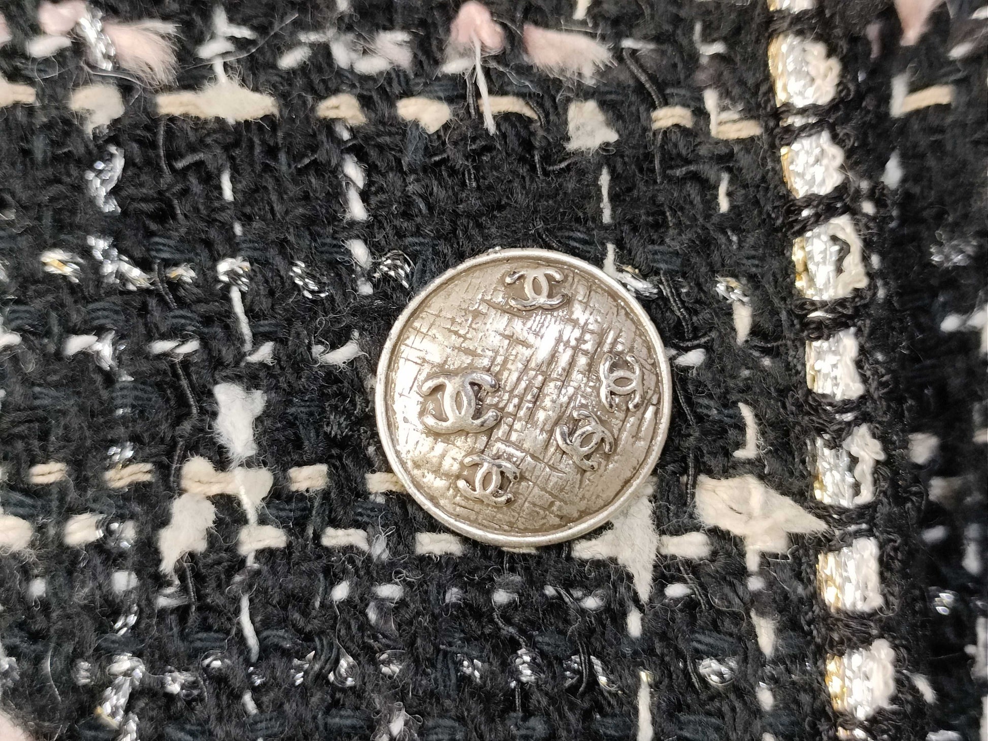 CHANEL CHANEL Emblem Tweed Jacket Size 38 Jacket