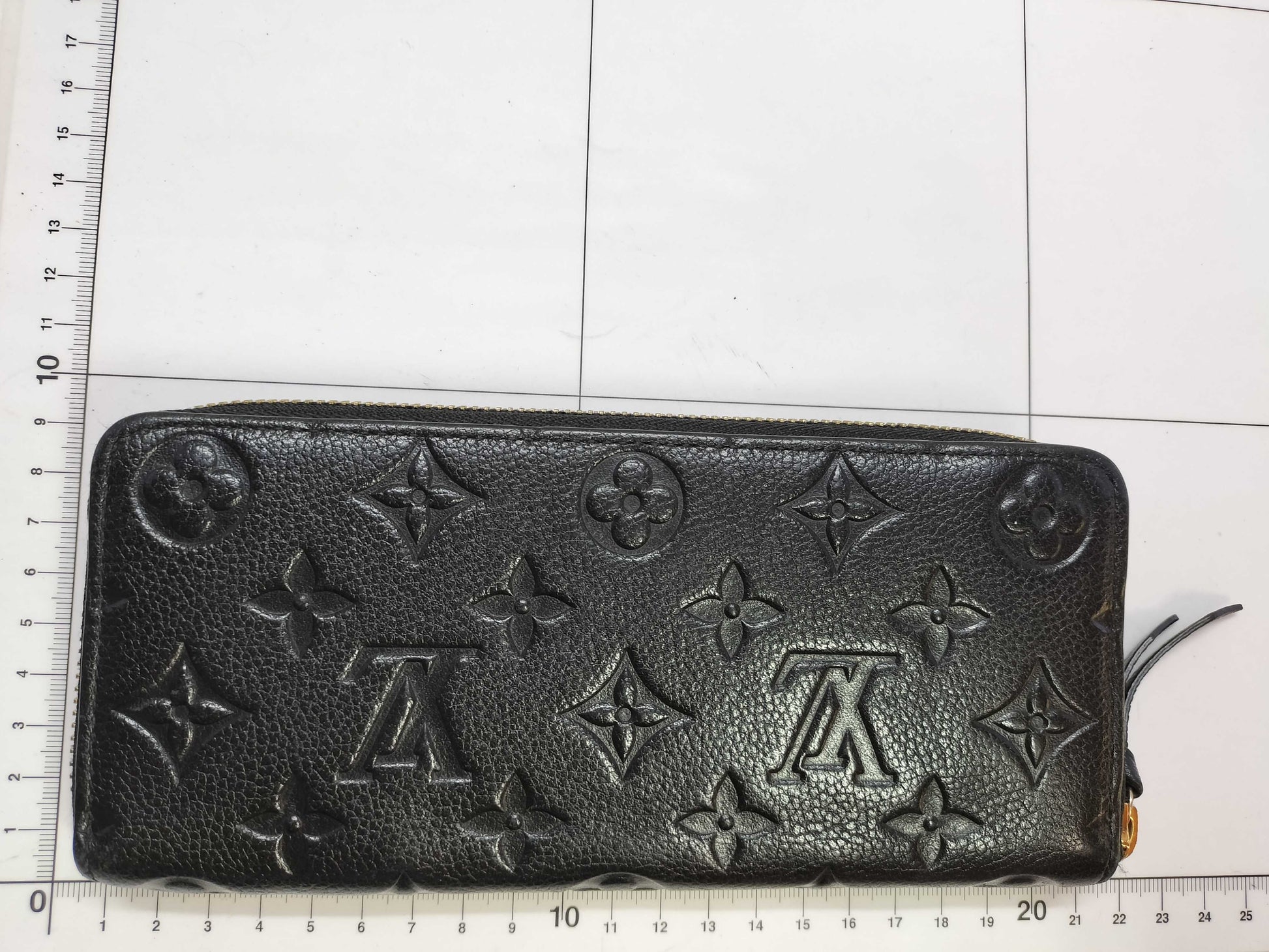 LOUIS VUITTON SP2157 Monogram Empreinte Louis Vuitton LOUIS VUITTON m60172 Clemence Empreinte Wallet