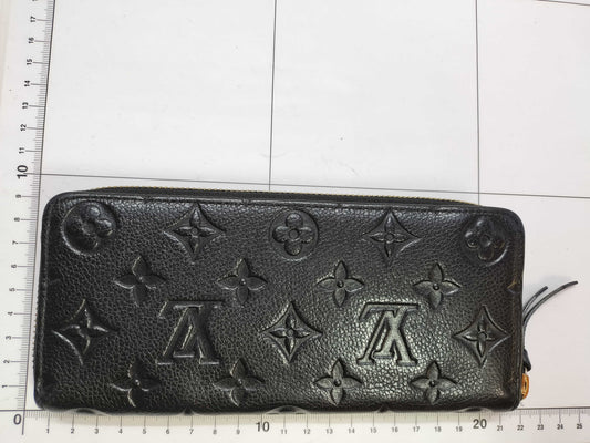 LOUIS VUITTON SP2157 Monogram Empreinte Louis Vuitton LOUIS VUITTON m60172 Clemence Empreinte Wallet