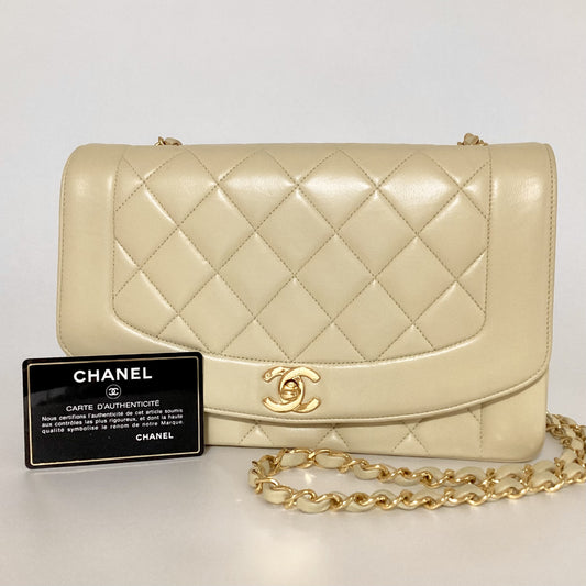 CHANEL Diana Flap Matelasse Chain Shoulder Bag W25 Seal No. 2 Shoulder Bag