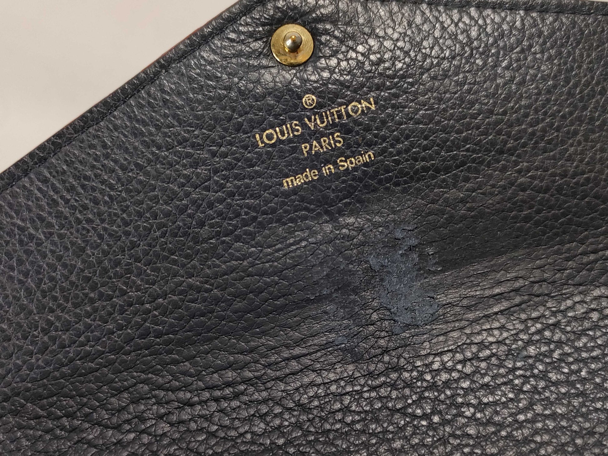 LOUIS VUITTON RFID Unverified CA5116 Monogram Empreinte Louis Vuitton Empreinte Sarah Wallet