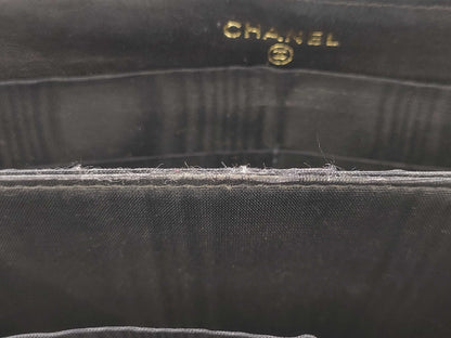CHANEL Caviar Leather Round Long Wallet