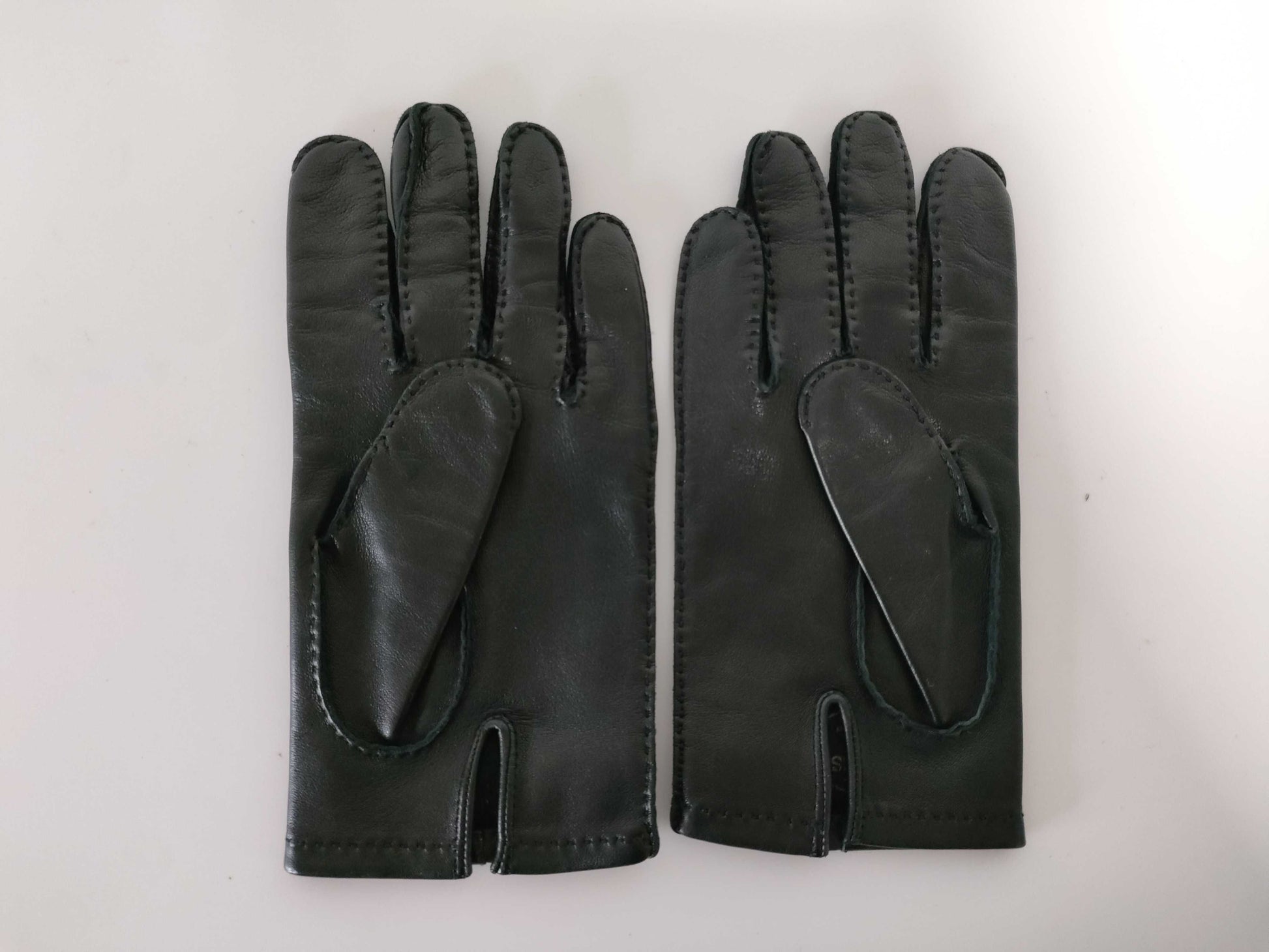 HERMES Leather Gloves Black Other Accessories