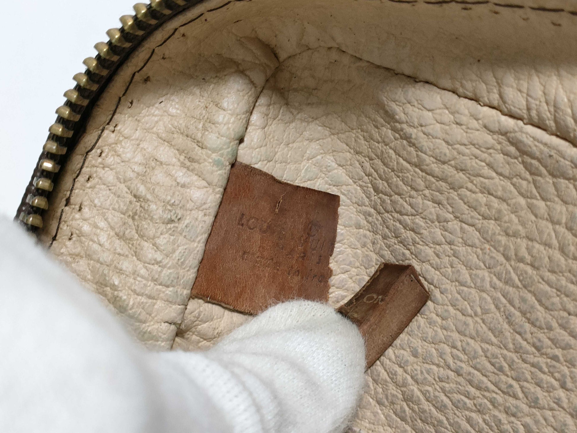 LOUIS VUITTON RFID Unverifiable Serial Number Unverifiable Monogram Louis Vuitton True Toilet 23 Second Bag