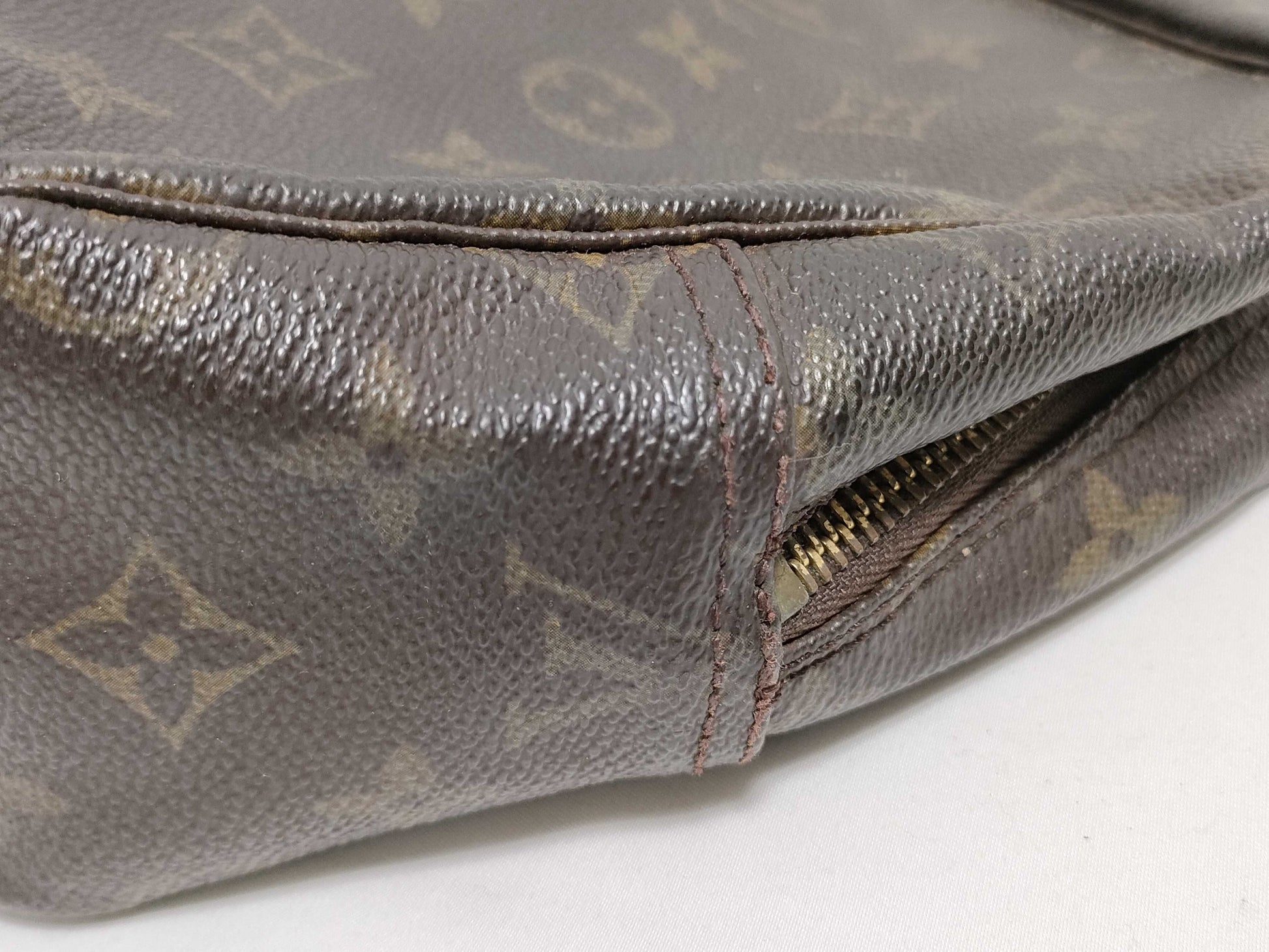 LOUIS VUITTON RFID Unverified 884NO Monogram Louis Vuitton True Toilet Second Bag