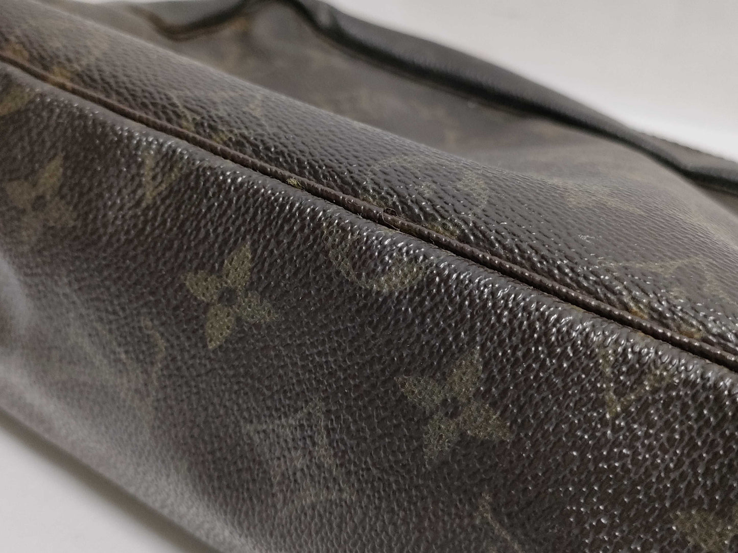 LOUIS VUITTON RFID Unverified 884NO Monogram Louis Vuitton True Toilet Second Bag