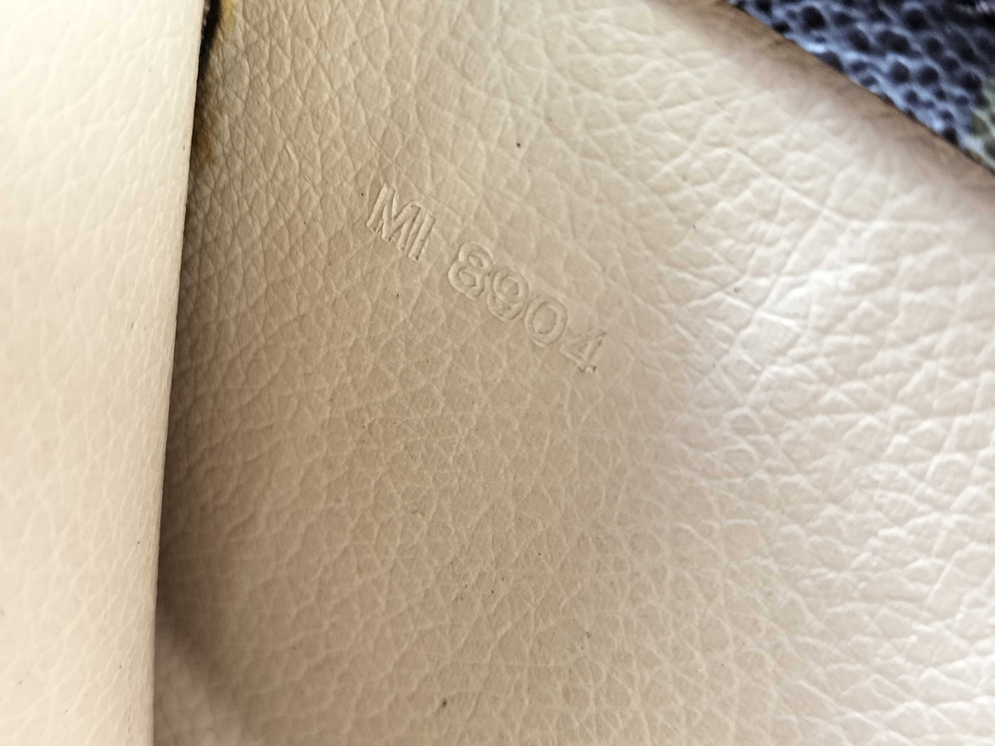 LOUIS VUITTON MI8904 Monogram Louis Vuitton Sac Plat Tote Bag
