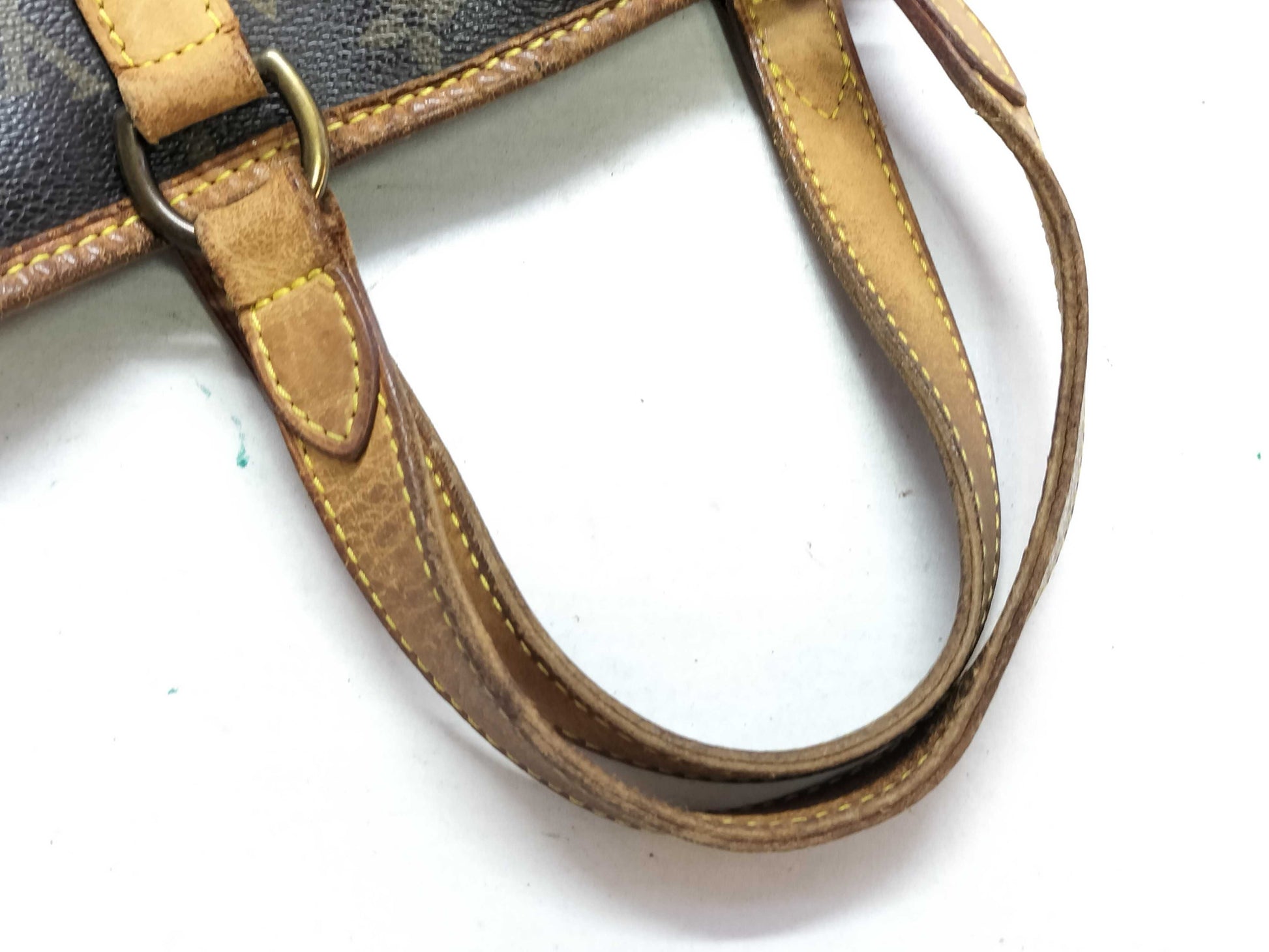 LOUIS VUITTON Unreadable Monogram Louis Vuitton Batignolles Tote Bag