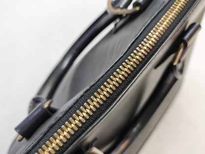 LOUIS VUITTON AR0052 Epi Louis Vuitton Epi Alma Handbag