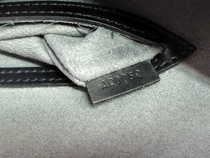 LOUIS VUITTON AR0052 Epi Louis Vuitton Epi Alma Handbag