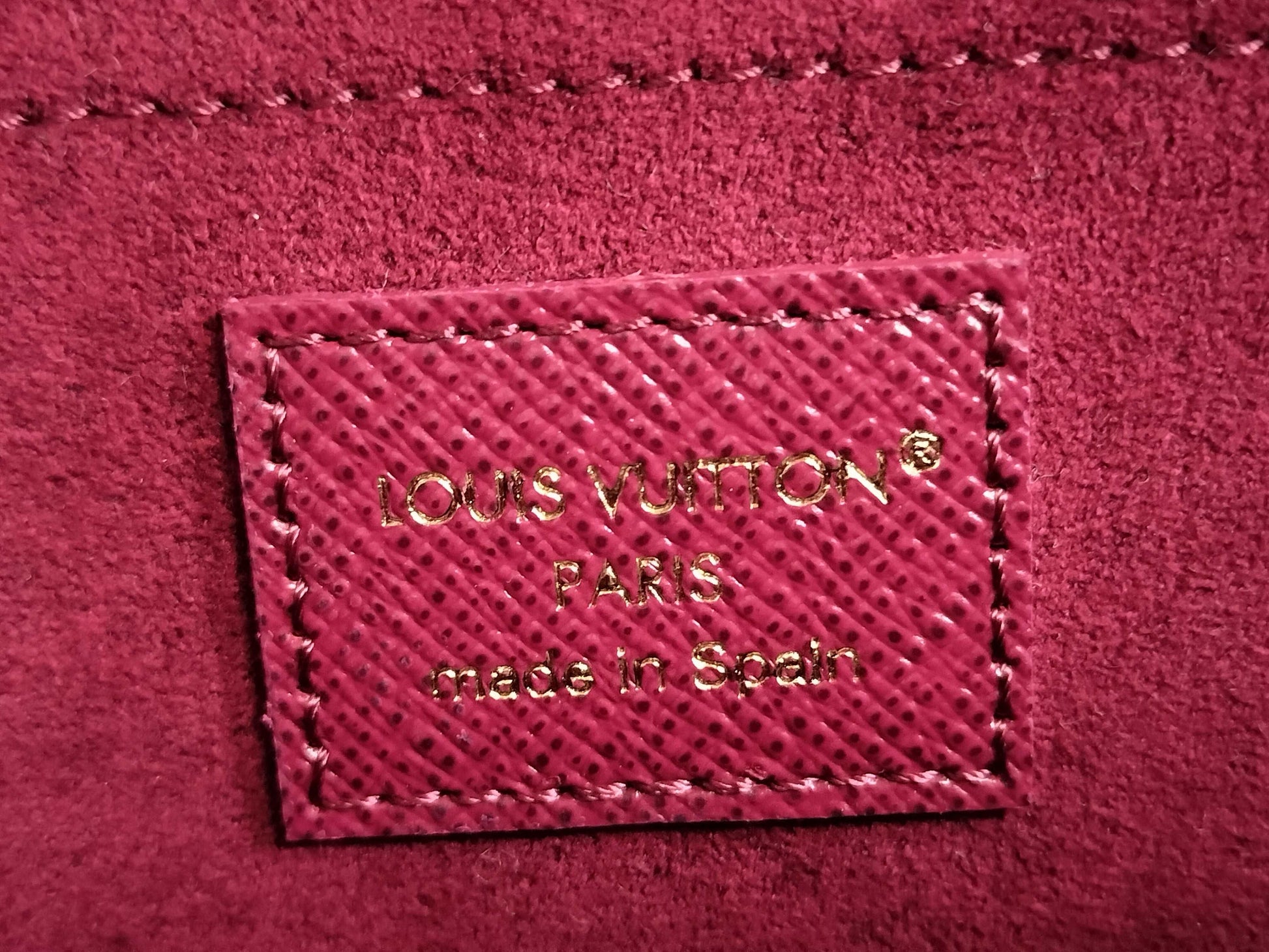 LOUIS VUITTON RFID Verified Monogram Louis Vuitton Pochette Felicie Shoulder Bag