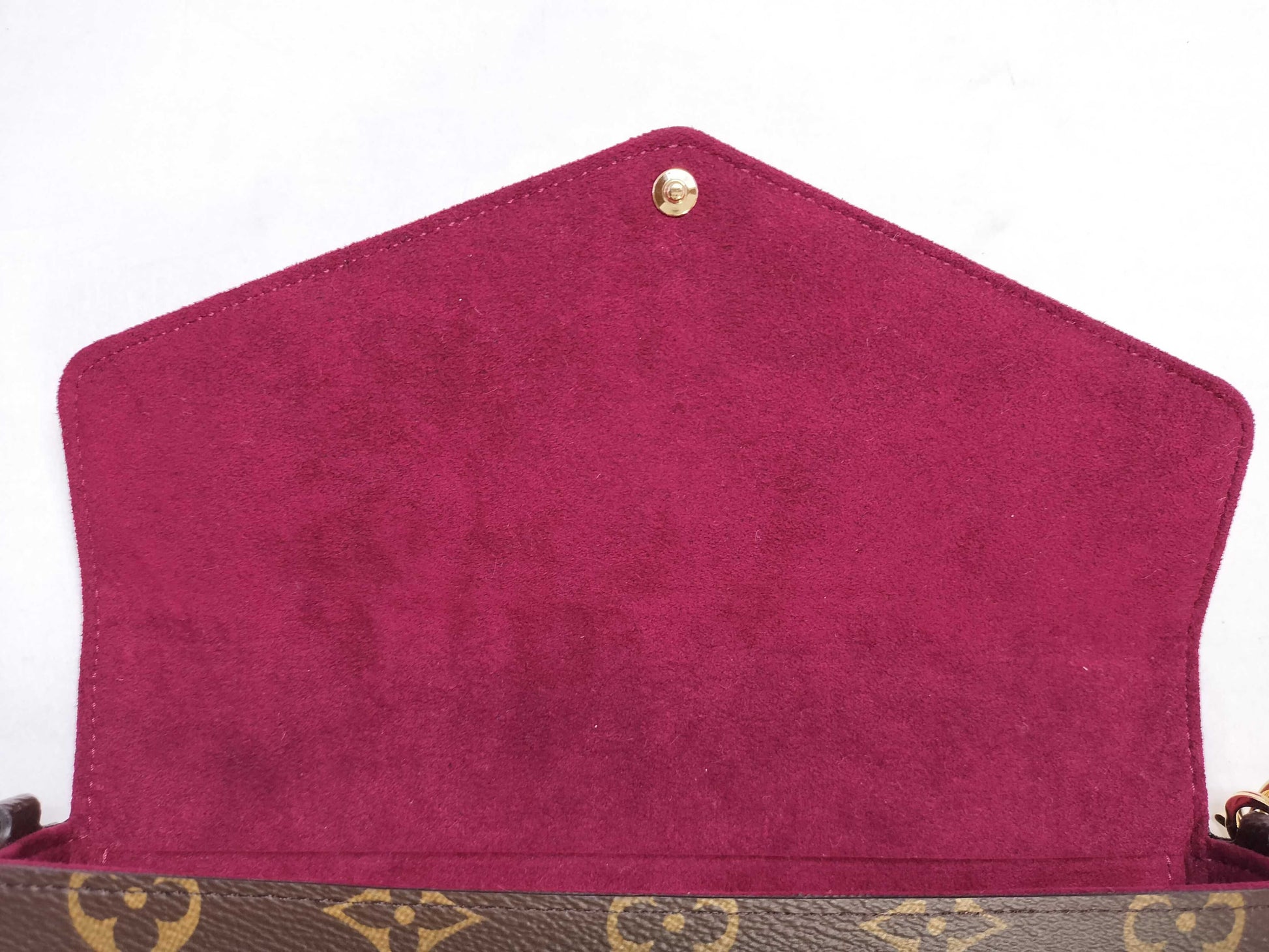 LOUIS VUITTON RFID Verified Monogram Louis Vuitton Pochette Felicie Shoulder Bag