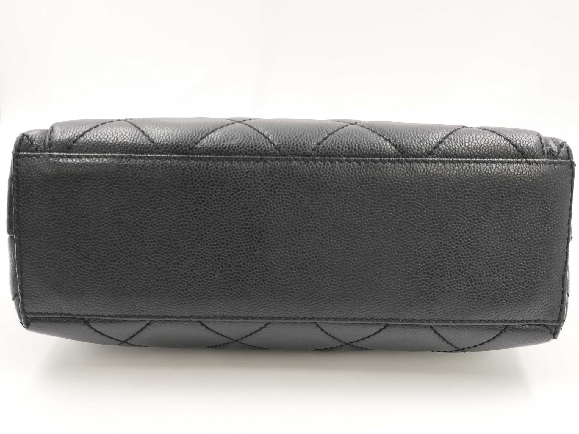 CHANEL Matelasse Chain Tote Bag in Caviar Leather, Black, 6159214