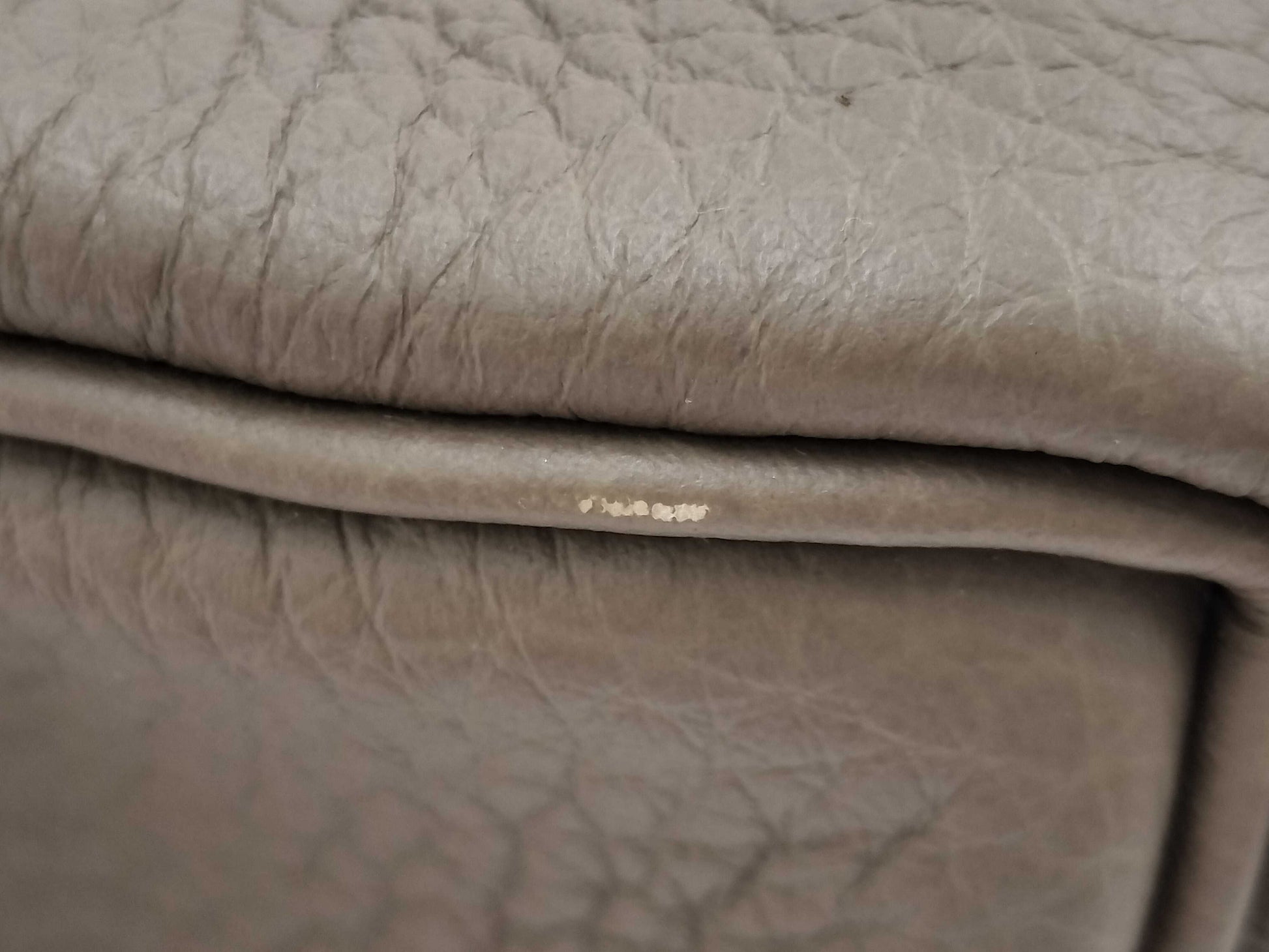 HERMES Kelly 25 Togo Etoupe Handbag, engraved with B, 2023