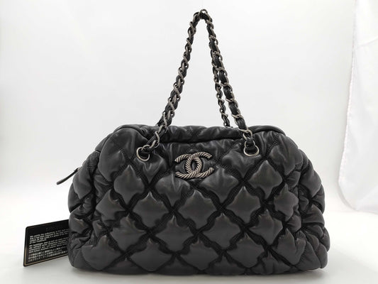 CHANEL Bubble Quilted Lambskin Black Chain Handbag 12905618 Handbag