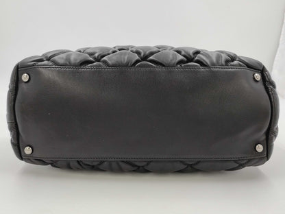 CHANEL Bubble Quilted Lambskin Black Chain Handbag 12905618 Handbag