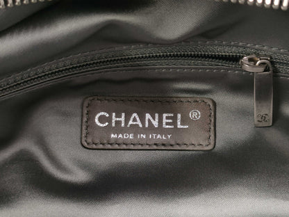 CHANEL Bubble Quilted Lambskin Black Chain Handbag 12905618 Handbag