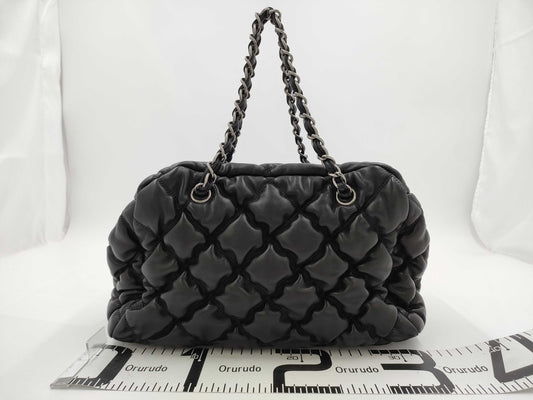 CHANEL Bubble Quilted Lambskin Black Chain Handbag 12905618 Handbag