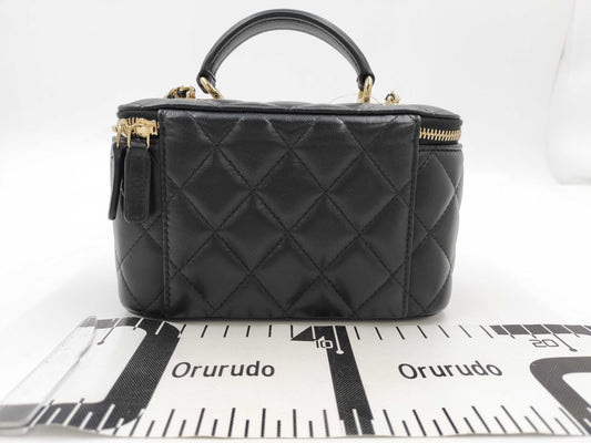 CHANEL Matelasse Vanity Case, Lambskin, Black, K833X9PG Shoulder Bag