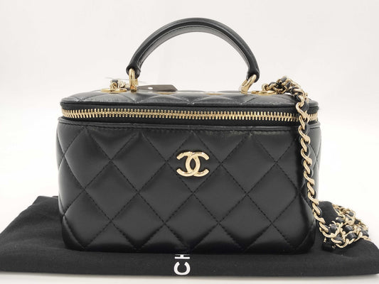 CHANEL Matelasse Vanity Case, Lambskin, Black, K833X9PG Shoulder Bag