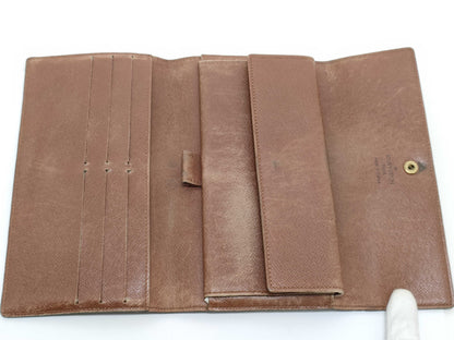 LOUIS VUITTON REID Unconfirmed TH 1926 Monogram Louis Vuitton International M61217 TH1926 Wallet