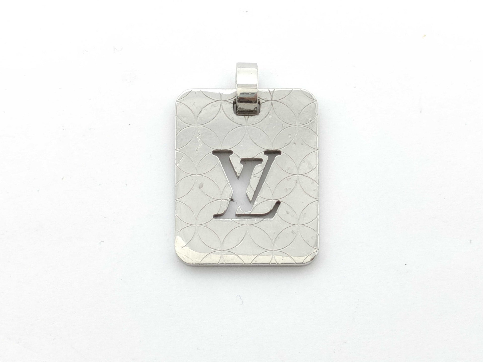 LOUIS VUITTON Champs Elysees Necklace Top Pendant Top