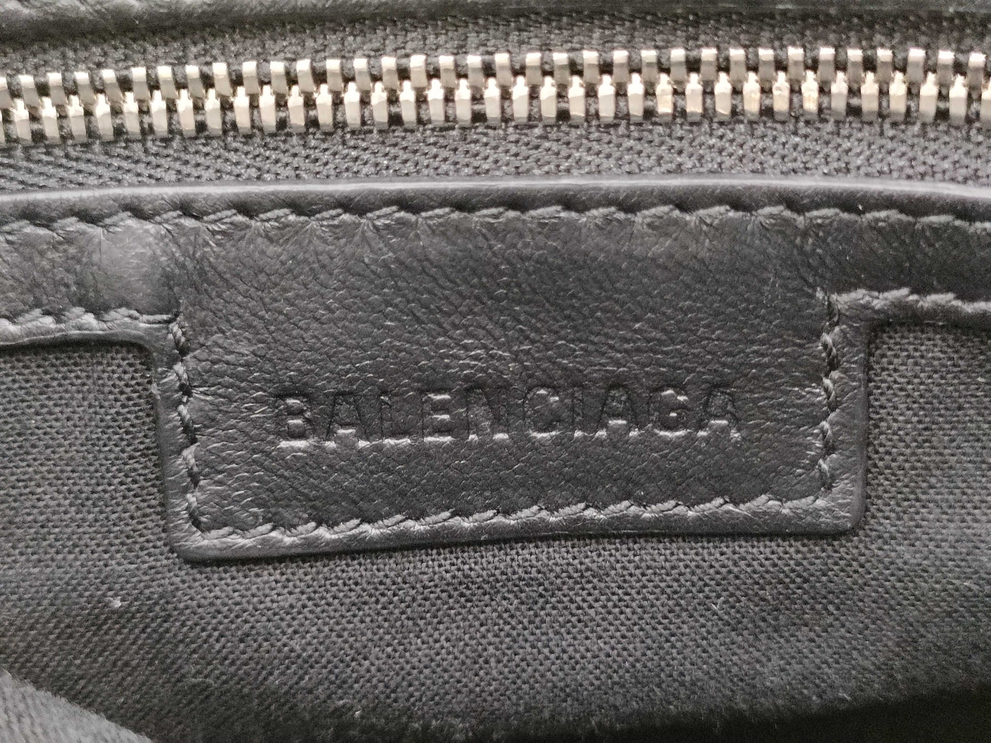 BALENCIAGA 751523 Neo Cagoule Leather Bag