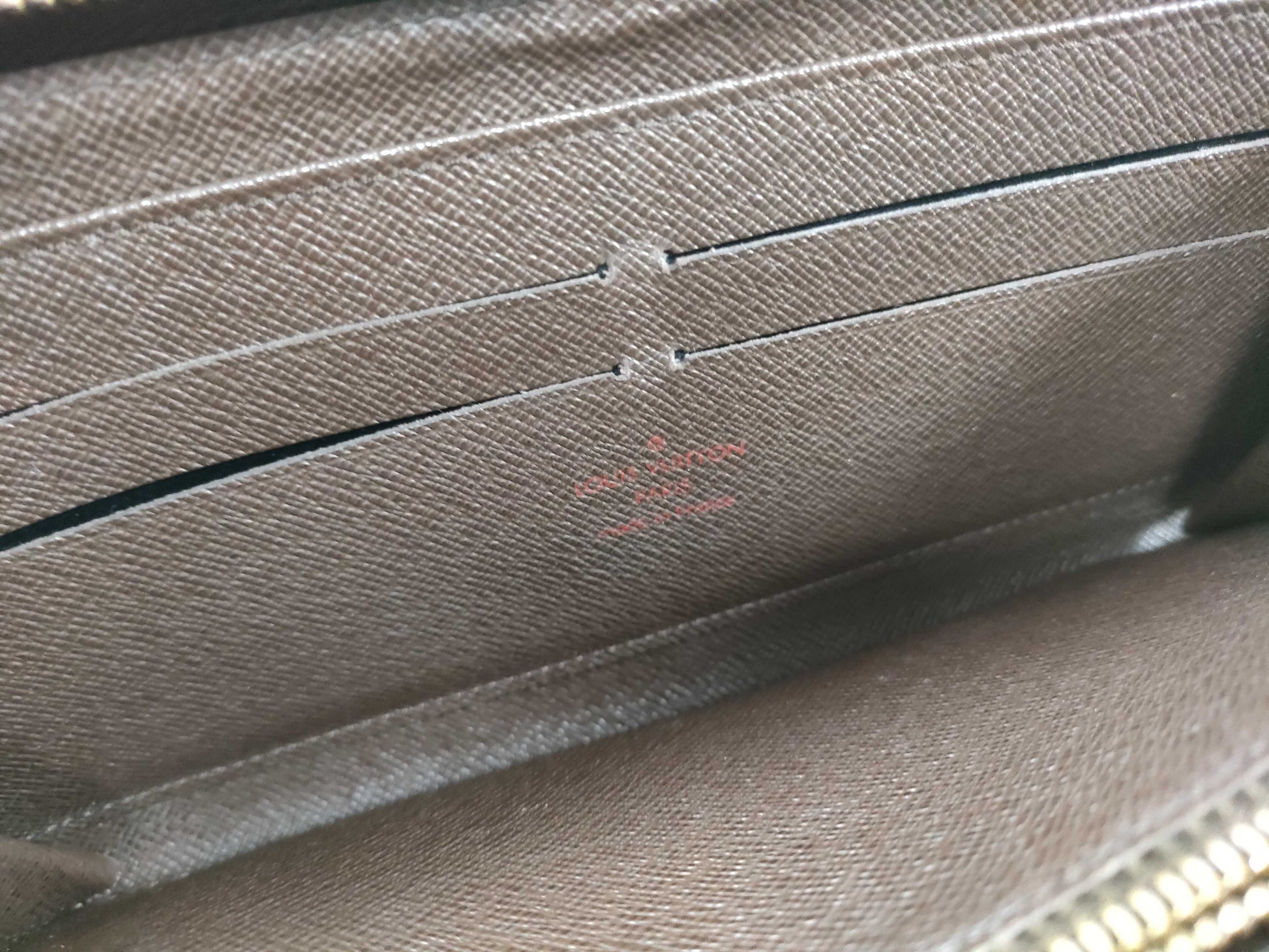 LOUIS VUITTON Mi 11114 RFID Unverified Damier Louis Vuitton Zippy Wallet Damier Wallet