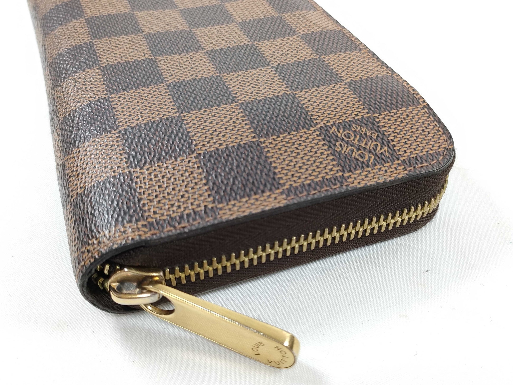 LOUIS VUITTON Mi 11114 RFID Unverified Damier Louis Vuitton Zippy Wallet Damier Wallet