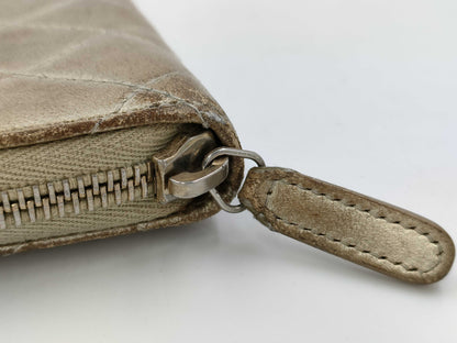 CHANEL Matelasse Round Zipper Coin Case with Seal, No. 18