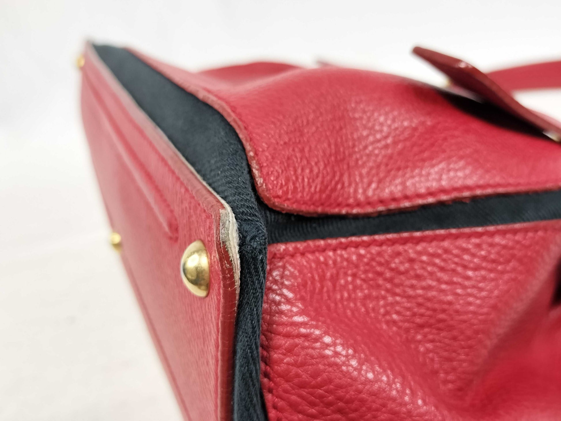 Yves Saint Laurent Muse Two Handbag Handbag