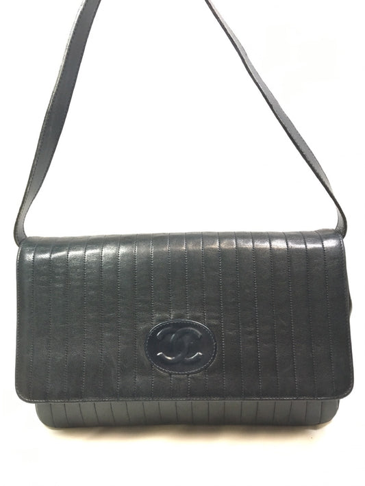 CHANEL Vintage Shoulder Bag