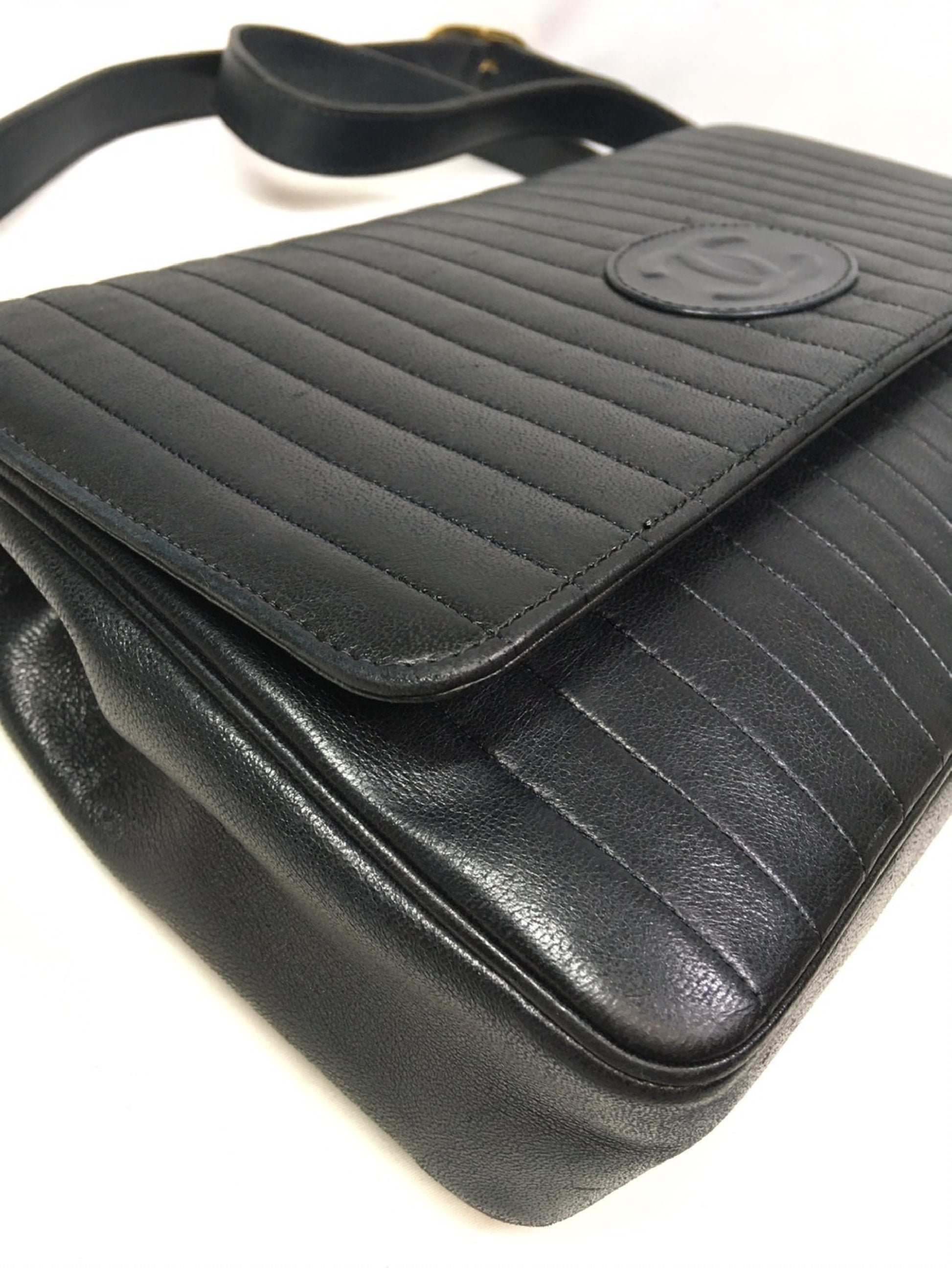 CHANEL Vintage Shoulder Bag