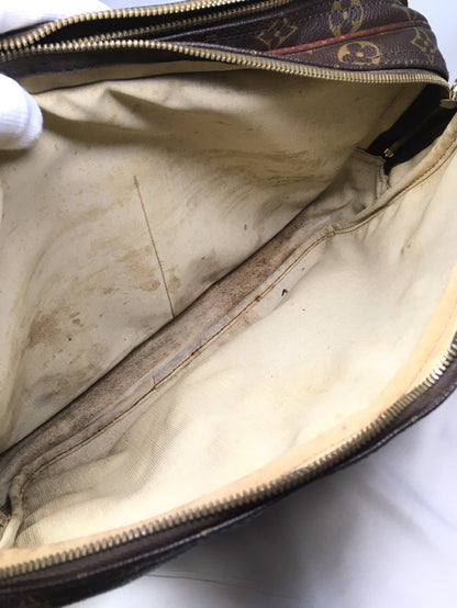 LOUIS VUITTON Monogram Reporter Shoulder Bag