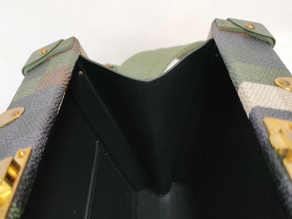 LOUIS VUITTON RFID Undetectable Serial Number Undetectable LOUIS VUITTON Damouflage Neo Wallet Trunk Shoulder Bag M10489 RFID Detectable Shoulder Bag