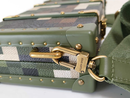 LOUIS VUITTON RFID Undetectable Serial Number Undetectable LOUIS VUITTON Damouflage Neo Wallet Trunk Shoulder Bag M10489 RFID Detectable Shoulder Bag